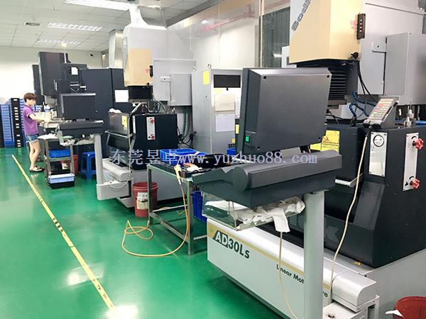 注塑模具廠生產設備-牧野火花機 注塑模具廠生產設備-牧野火花機